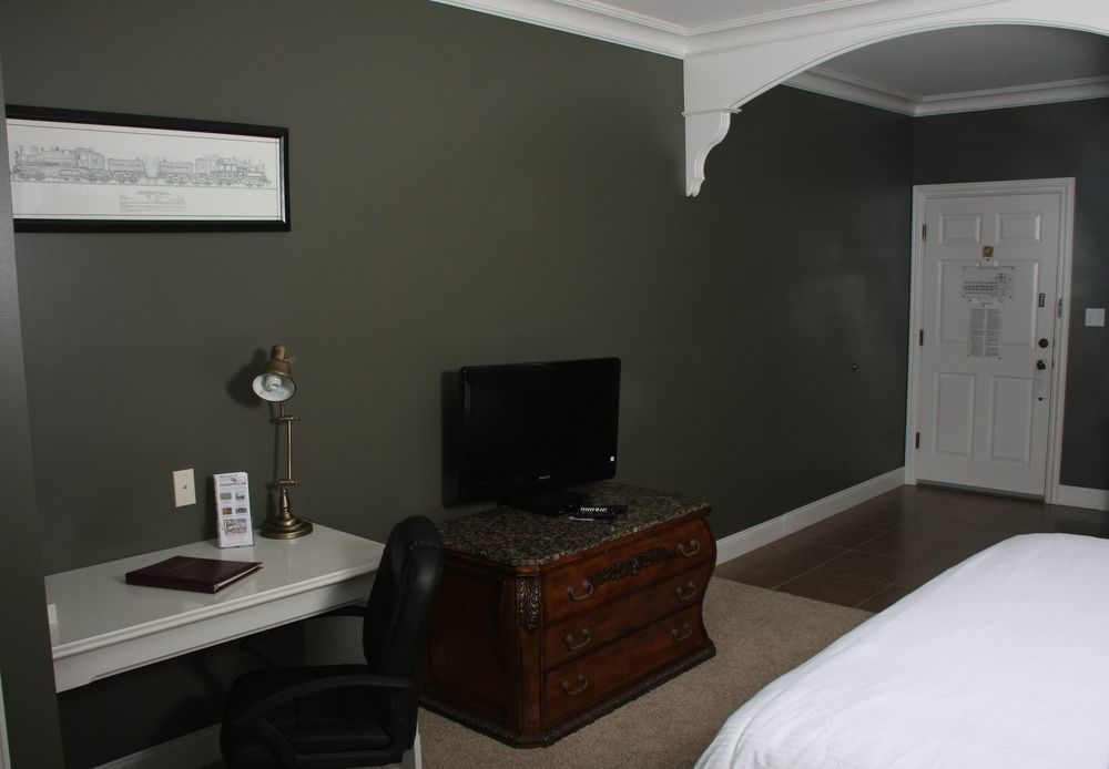 La Plata Depot Inn & Suites מראה חיצוני תמונה