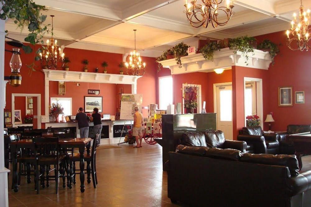 La Plata Depot Inn & Suites מראה חיצוני תמונה