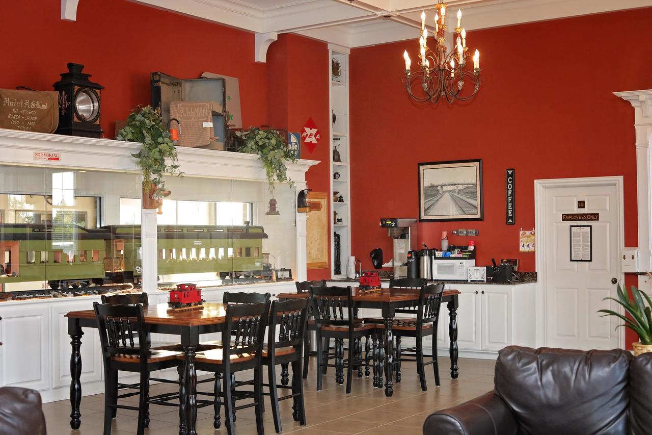 La Plata Depot Inn & Suites מראה חיצוני תמונה